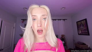 LinzyRay Rubs Her Tits And Sucks A Dildo