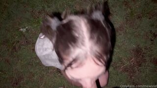 Mewslut Blowjobs In A Dark Rainy Park