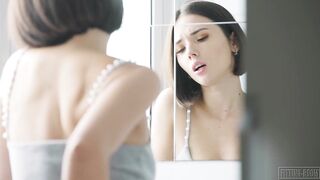 Eve Sweet Fingers Her Pussy And Squirts