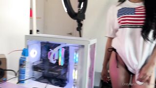 Kitty Lixo Balls Worship & Sucking