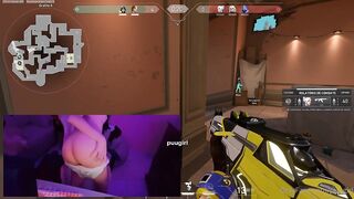 PuuGirl Fingers Her Pussy While Gaming