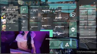 PuuGirl Fingers Her Pussy While Gaming