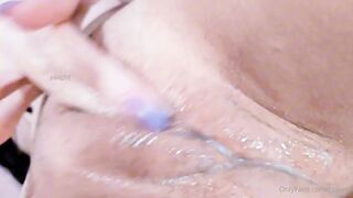 PuuGirl Intensely Rubs Her Wet Clit And Pussy