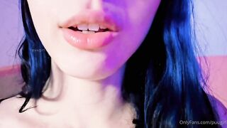 PuuGirl Intensely Rubs Her Wet Clit And Pussy