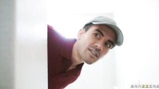 Alannasworldx Gets Deeply Penetrated By Jordi ENP