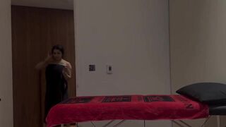 Yasmina Khan Gets Completely Filled After A Massage