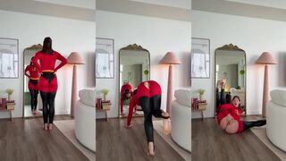 Jules Ari Pleasures Herself As Elasti Girl