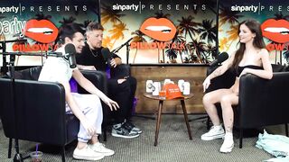 Dainty Wilder Brunette Squirting Liveshow