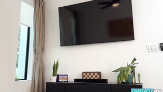 Juniper Ren Stepdaughter Fucks At Home