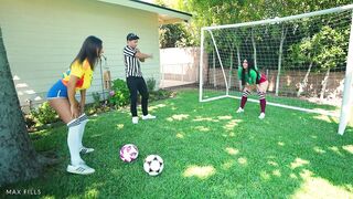 Max Fills Rams Violet Myers And Hailey Rose