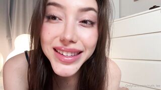 Cutie Ruth Lee Masturbates With Her Smooth Feet