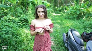 Kriss Kiss Gives A Blowjob and Cum On Face
