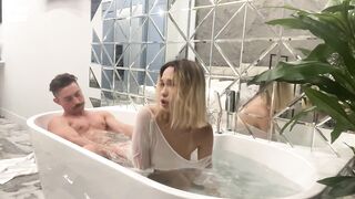 Thin Skinny Dolls Lil Karina Tight Pussy Gets Destroyed In The Bath