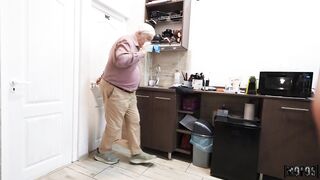 Lia Lin's Pussy Gets Pounded In A Barbershop
