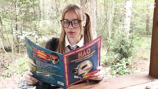 Naive Schoolgirl Yuiwoo, Alien Hunter Wanted Give Her A Facial