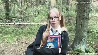 Naive Schoolgirl Yuiwoo, Alien Hunter Wanted Give Her A Facial